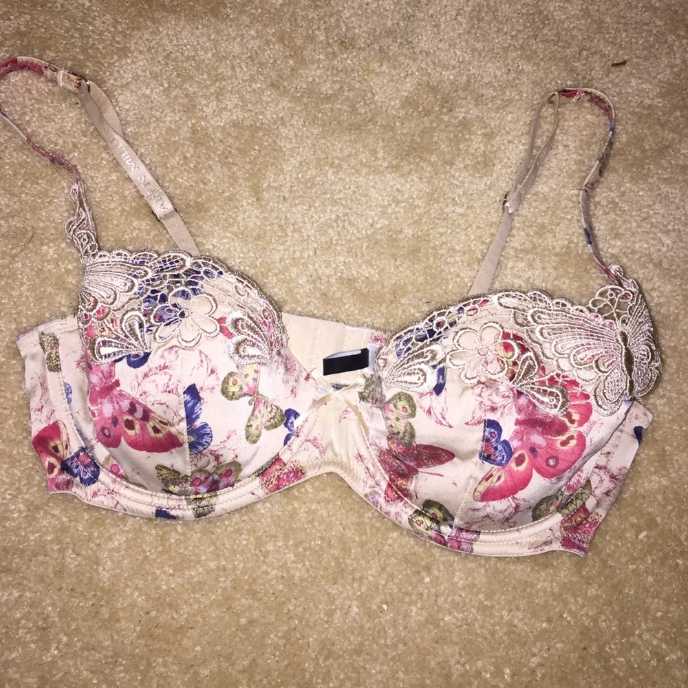 Karen millen  lacy bras 32D butterfly
