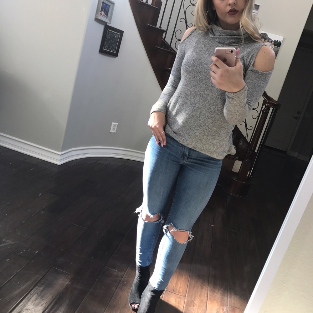 LAST Heather Gray Cold Shoulder Chic Top - Picture 5 of 6