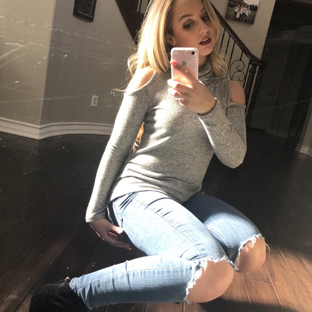 LAST Heather Gray Cold Shoulder Chic Top - Picture 6 of 6