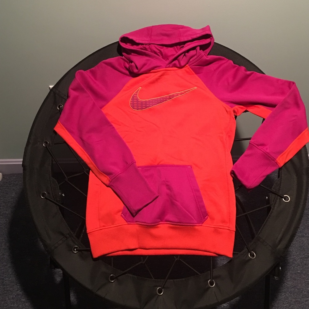 Nike Therma-fit Women's pullover hoodie