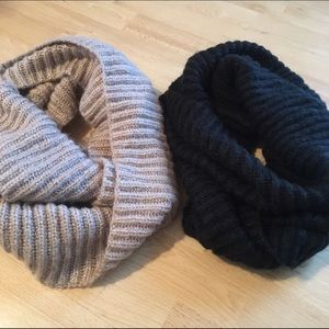 LOT OF 2 Infinity Scarves BUNDLE ME❤️