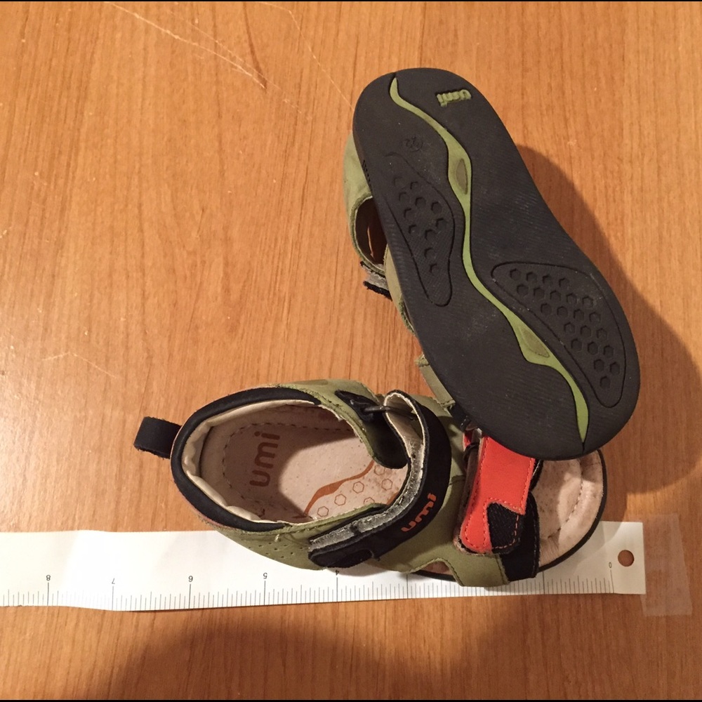 Umi toddler sandals size 22 ~6inches
