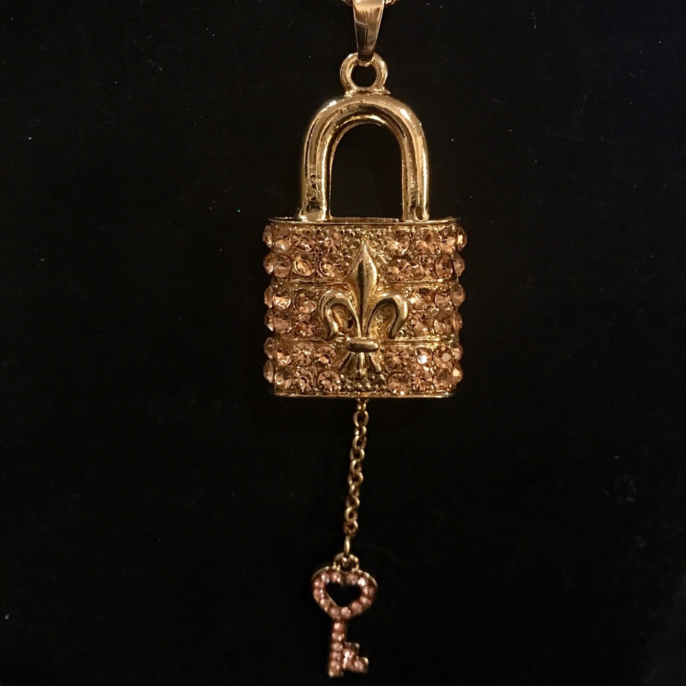 NWT Betsey Johnson Lock Pendant w/ Key & Necklace