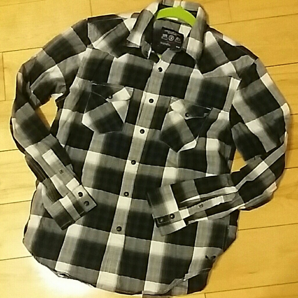 American Eagle plaid button up
