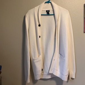 Small H&M cream sweater