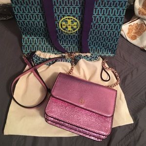 Metallic pink Tory burch crossbody