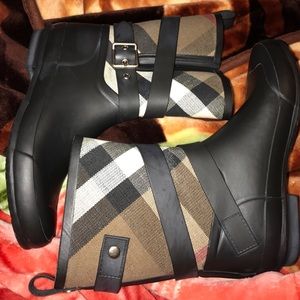 Burberry rain boots