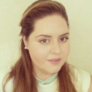 Meet your Posher, Zahira