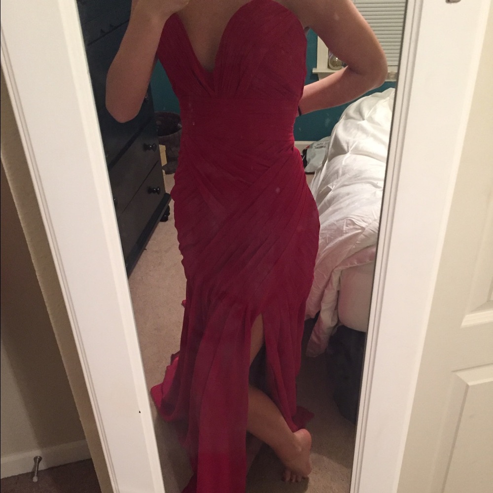NEVER WORN, BRAND NEW, burgundy prom dress