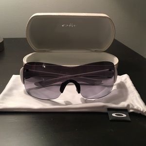 Oakley Women's Limited Edition Team USA Sunglasses