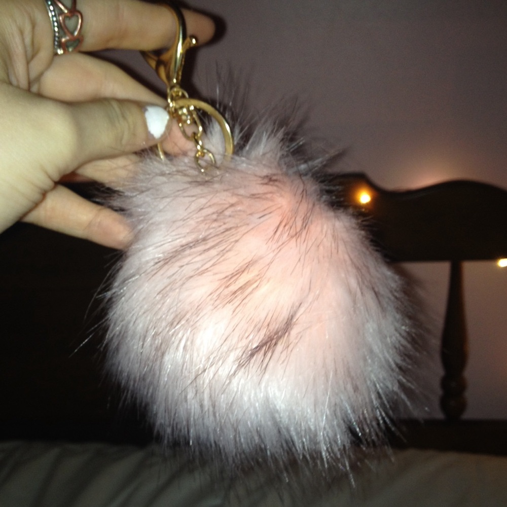 Fluff ball Keychain