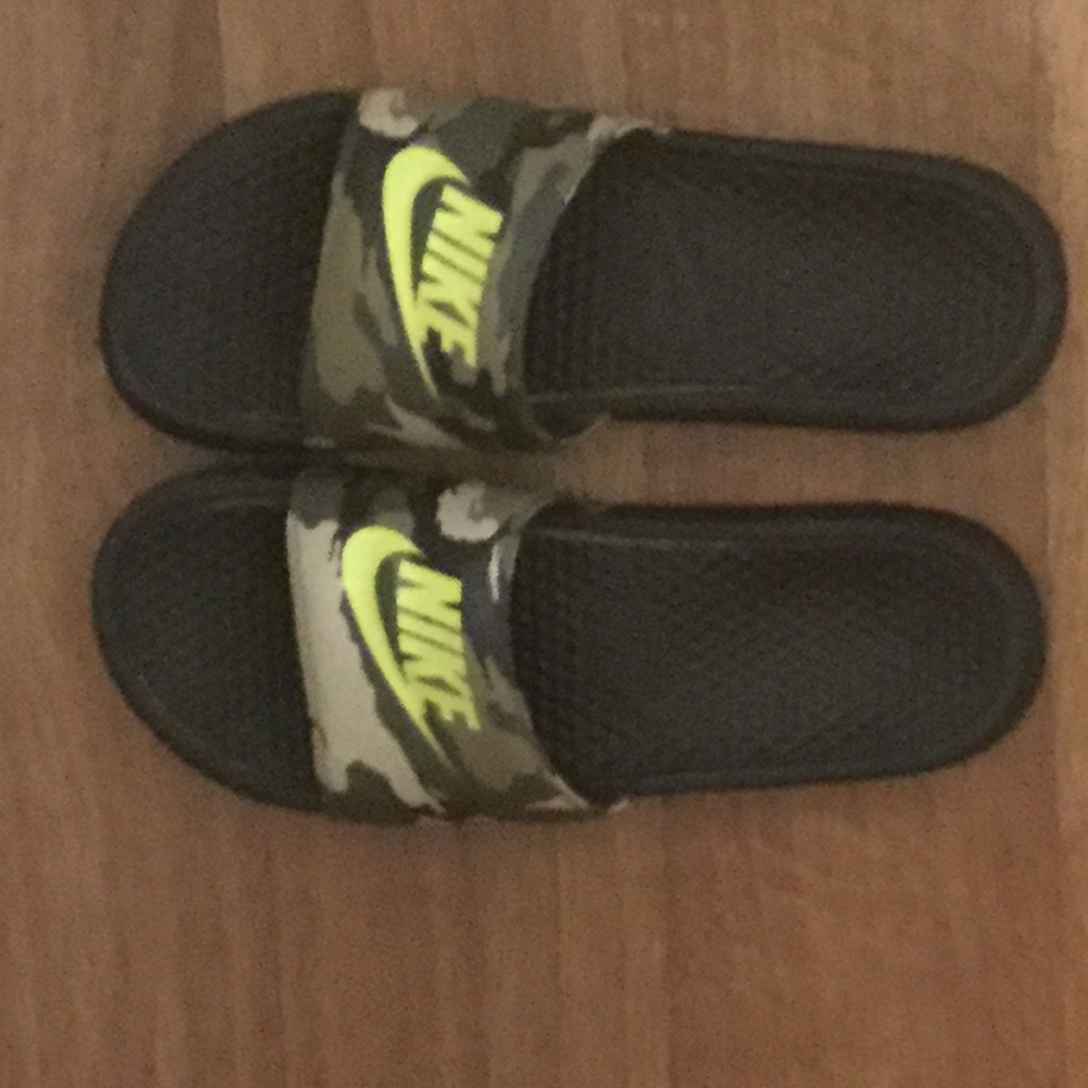 Nike camo slides
