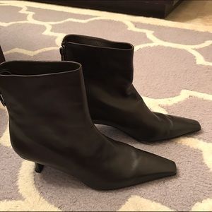 Stuart Weitzman Brown Booties