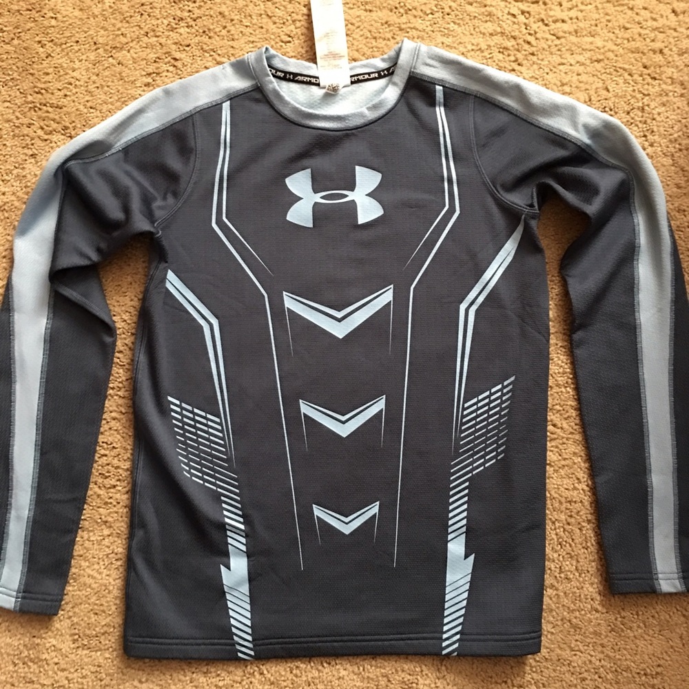 New without tags Under Armour cold gear fleece YXL
