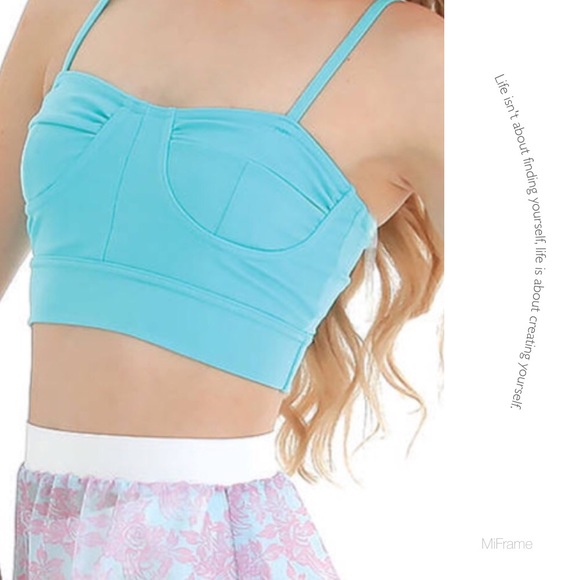 ❌SOLD ❌BNWT Capezio Bralette w/adj  straps  back - Picture 1 of 3