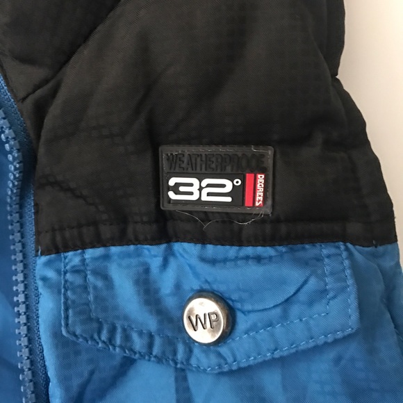 Reversible Weatherproof Vest - Picture 4 of 4