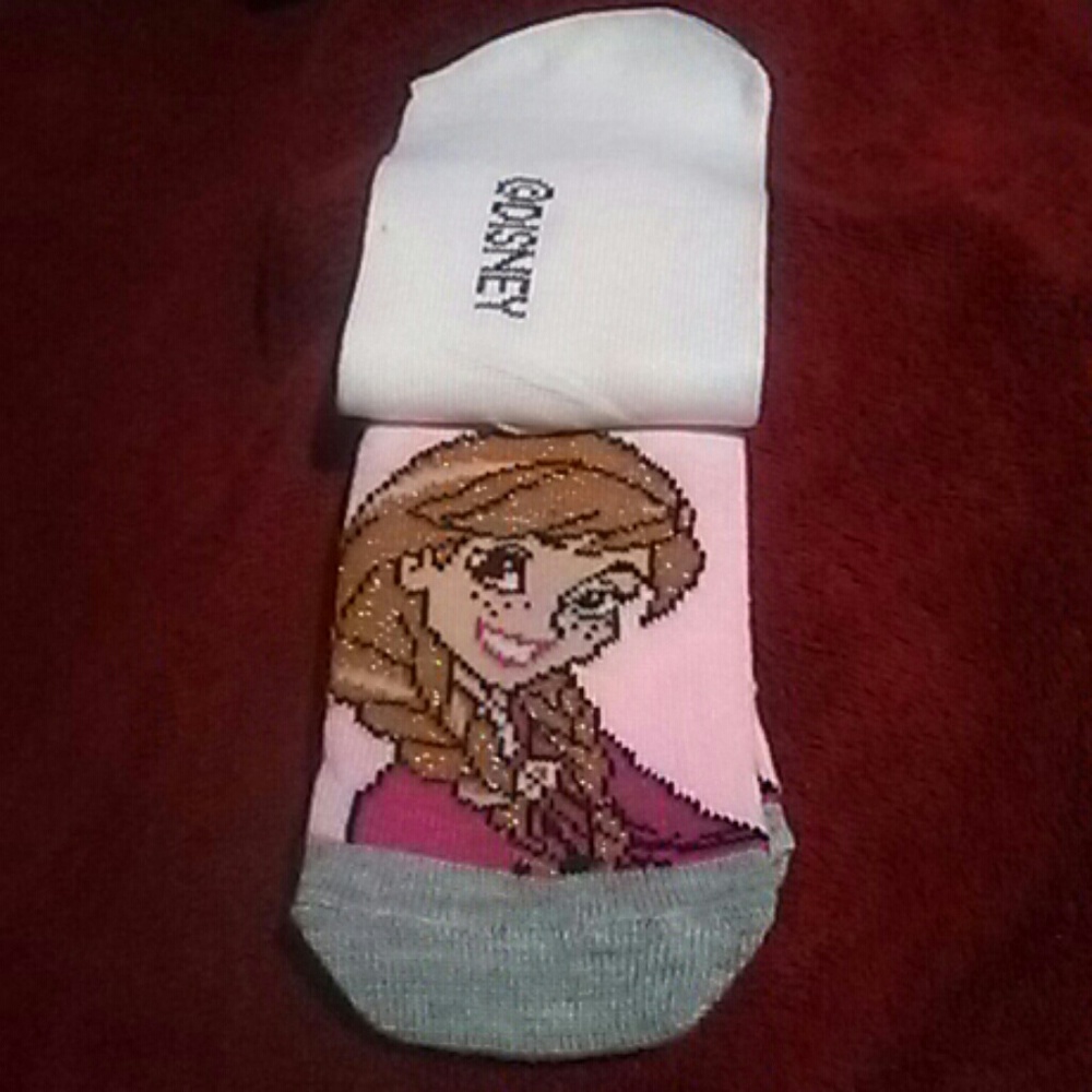Frozen Socks - Picture 3 of 4