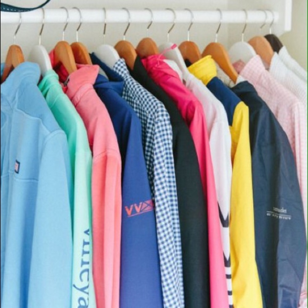 ISO Vineyard Vines Tshirts