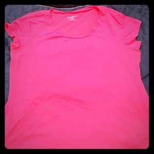 Basic salmon colored tee