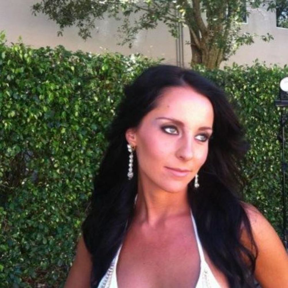 Meet your Posher, Alicia