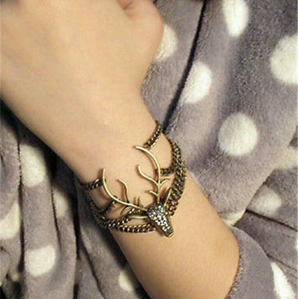 Going Stag Bracelet  (Bronze)