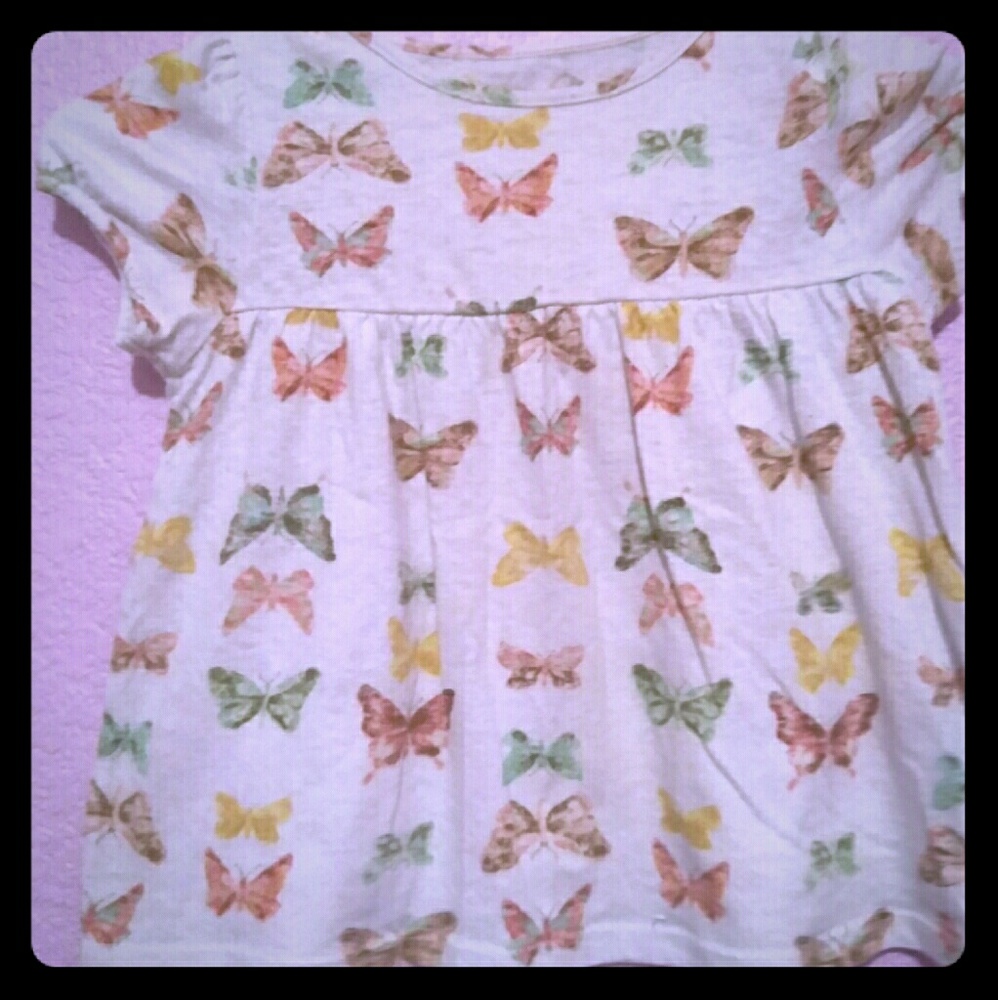 Osh Kosh sweet comfy and flowy Butterfly shirt!