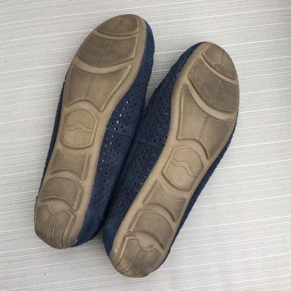 Navy suede perforated Loafers - Picture 4 of 4