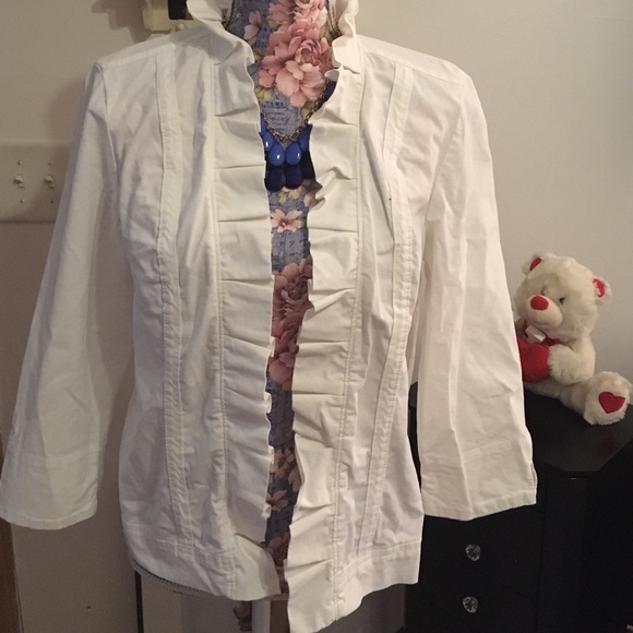 Christopher & Banks Jackets & Blazers - 💖White Blazer💕FINAL PRICE💵