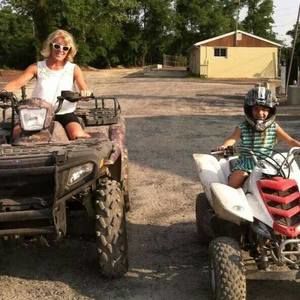 Meet your Posher, Cheri