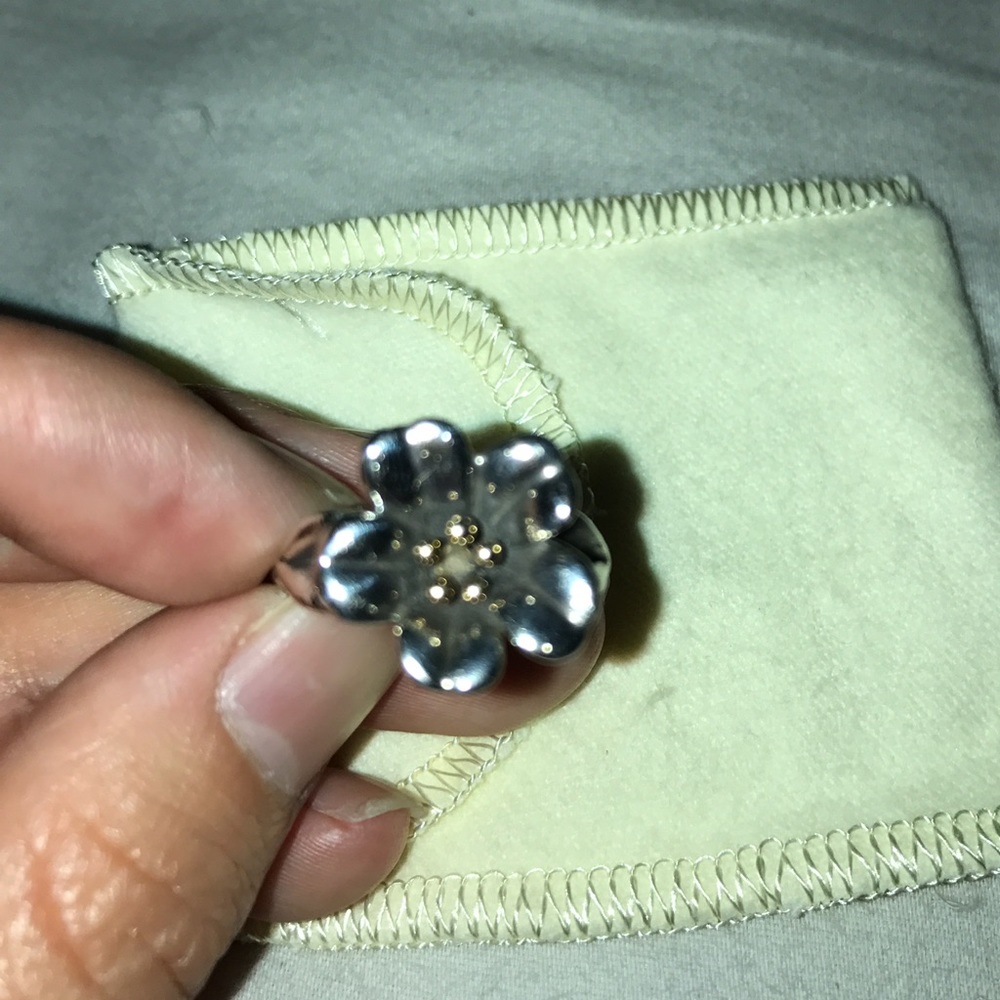 James Avery Retired April Flower Ring