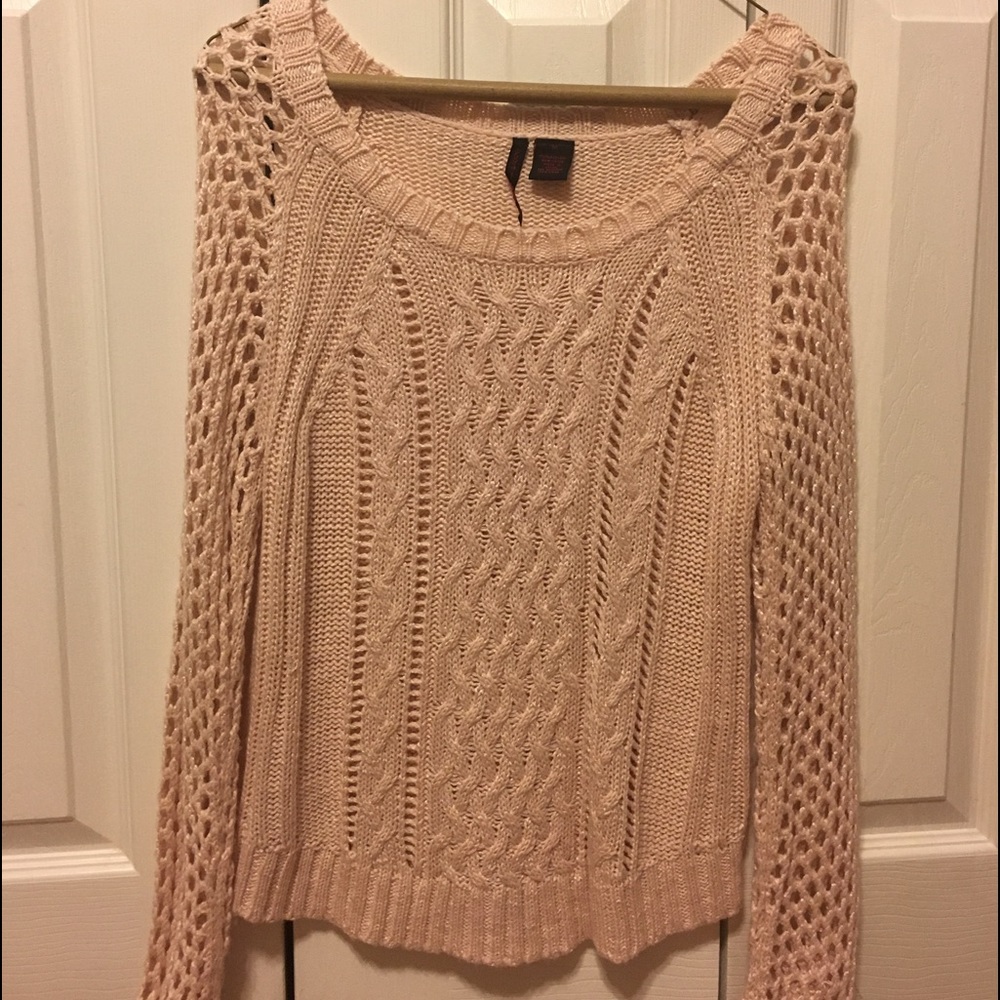 Light pink sweater