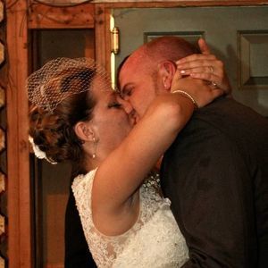 Meet your Posher, Adrianne