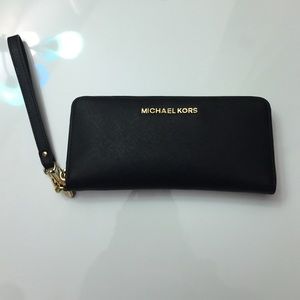 black michael kors wallet