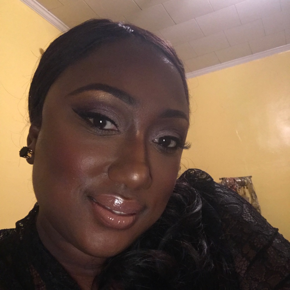 Meet your Posher, Renee