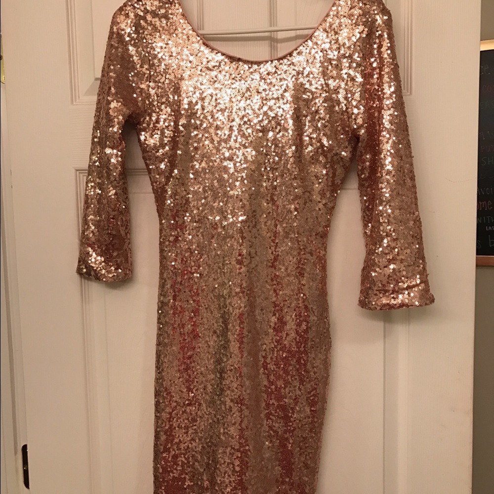 Gold dress perfect for NYE or Wedding