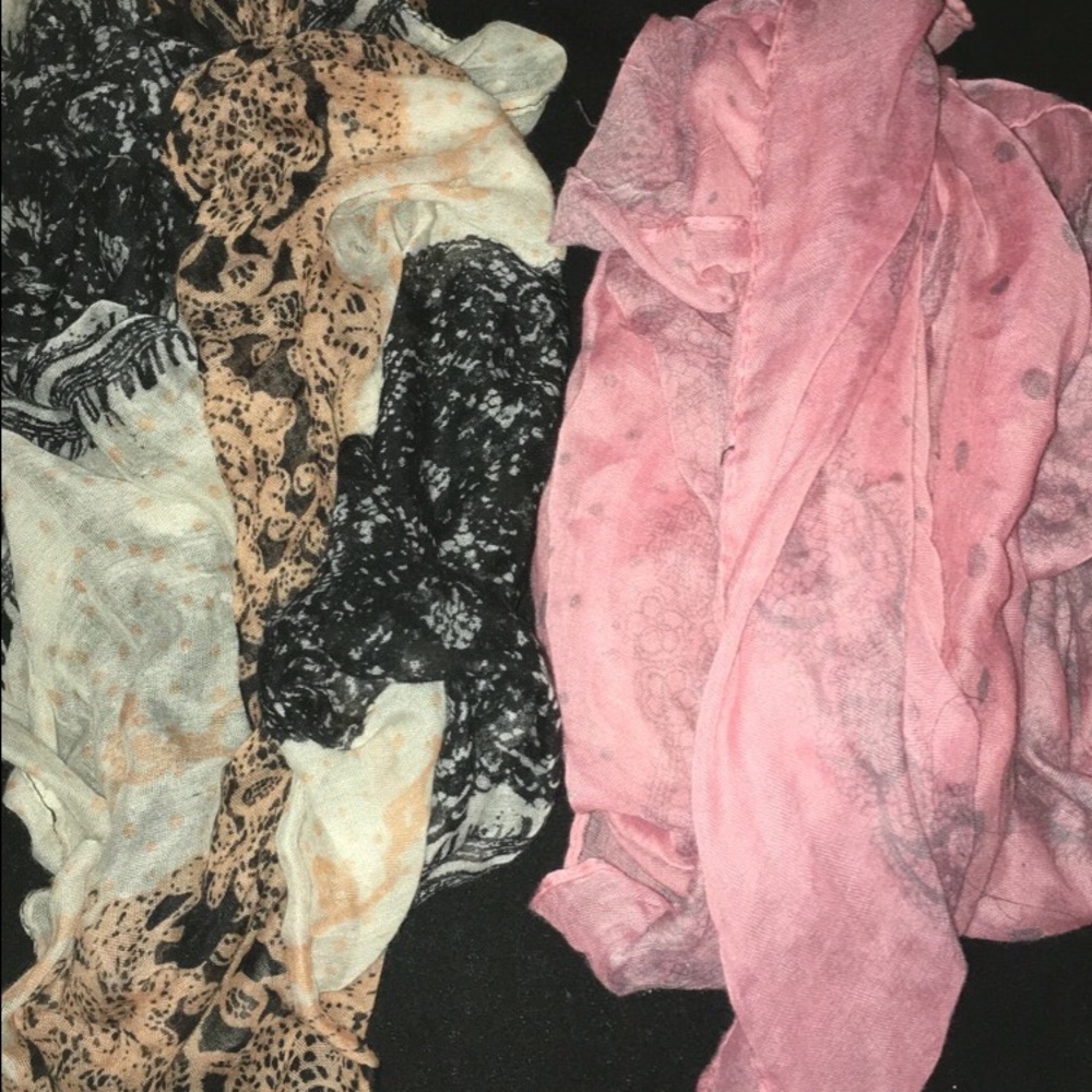 Scarfs
