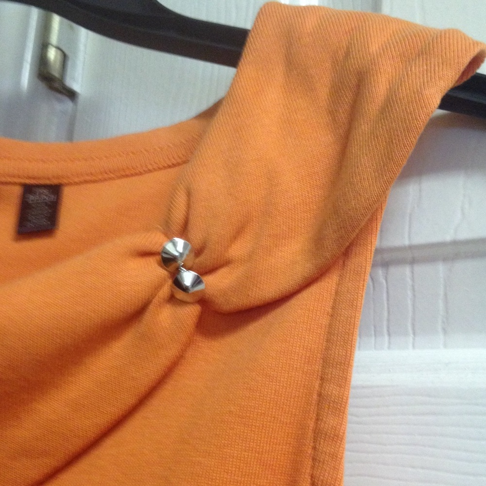 Top - Picture 2 of 3