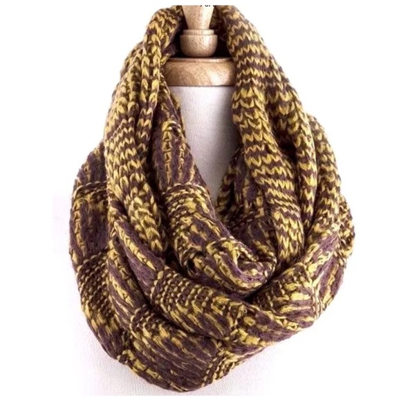 Accessories - Soft Tribal Infinity Scarf