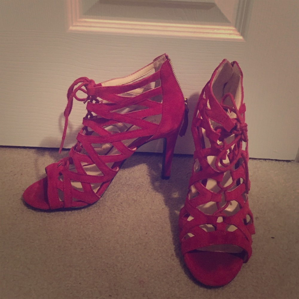 Red heels 👠