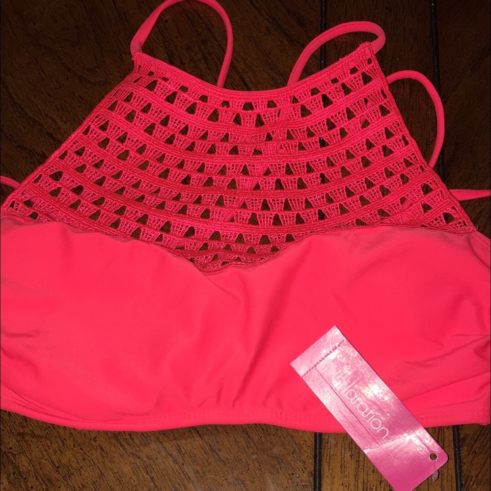 Xhilaration halter bikini top