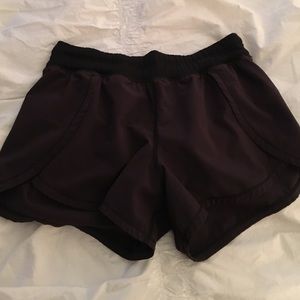 Black lulu running shorts
