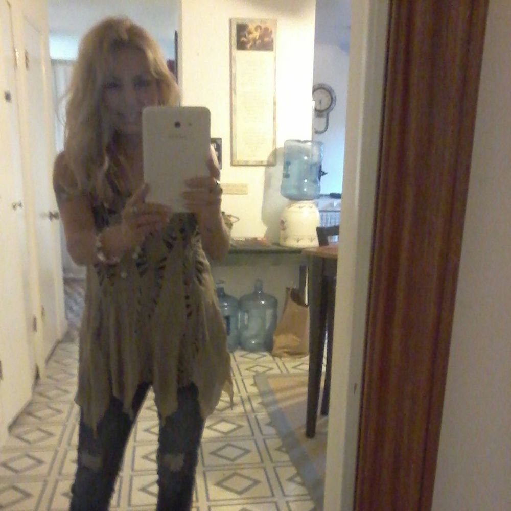 Meet your Posher, Annie