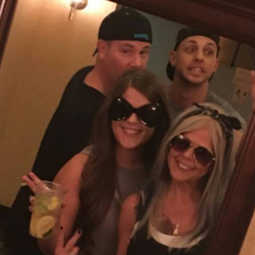 Meet your Posher, Juanita