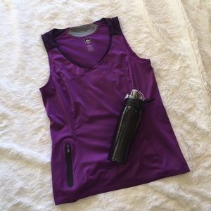 REI med Workout Tank Top Sports