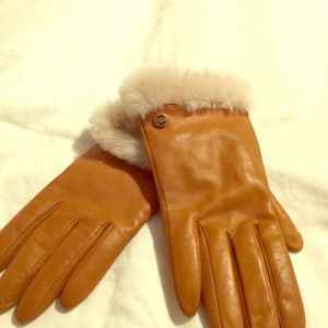 Ugg leather gloves