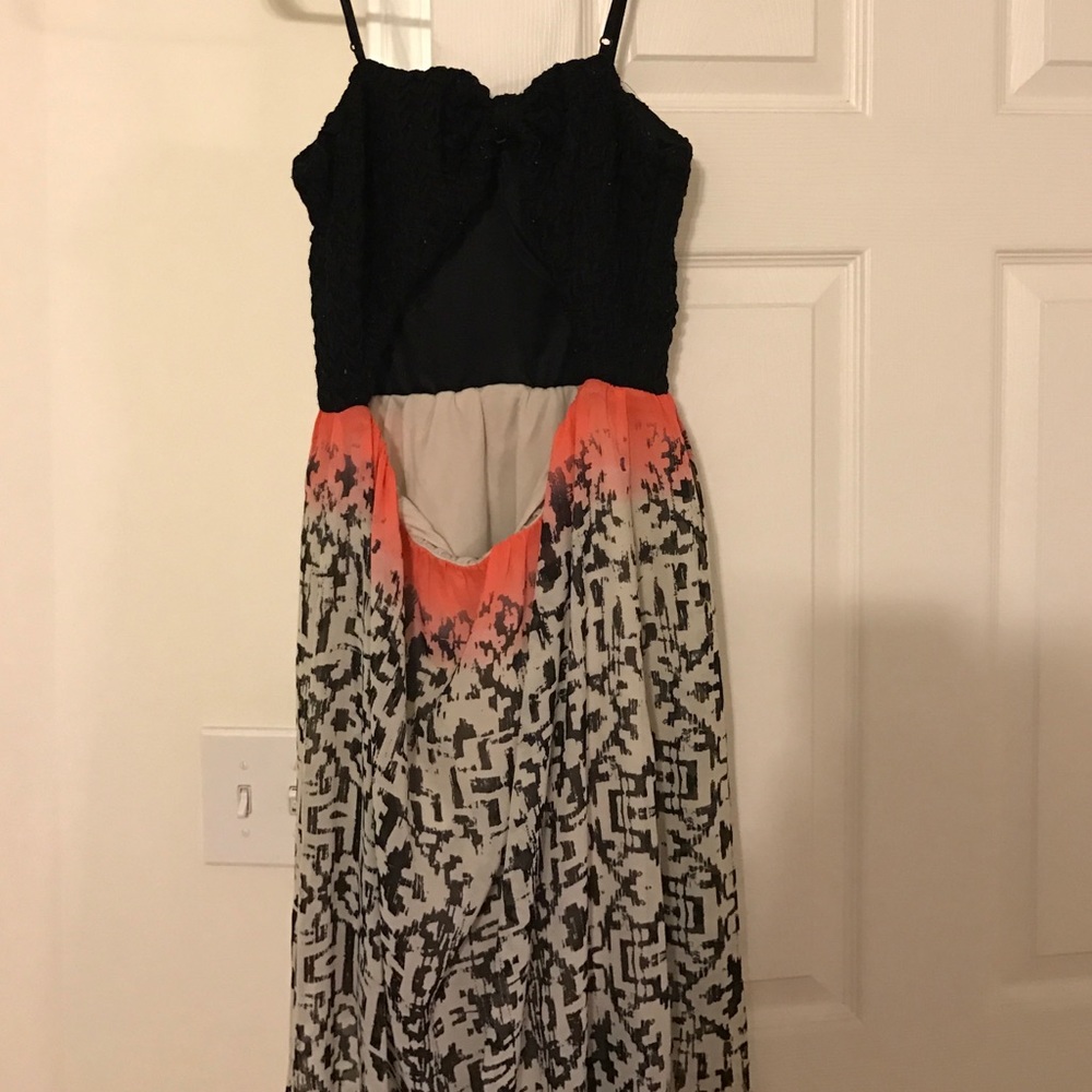 Open back maxi - Picture 2 of 2
