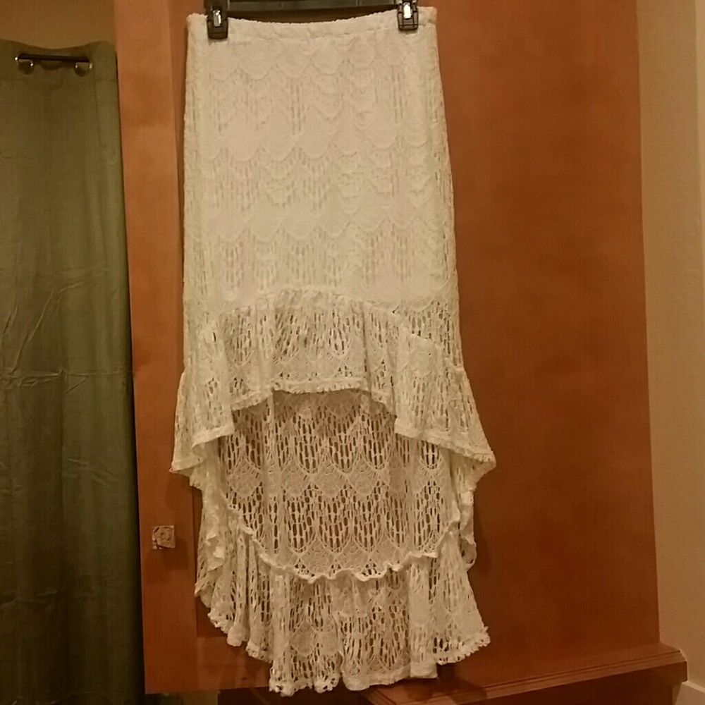High low lace cream skirt