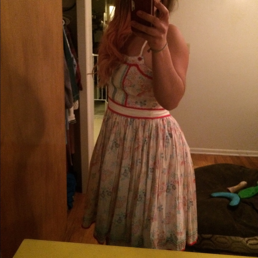 Adorable summer dress - Picture 2 of 4