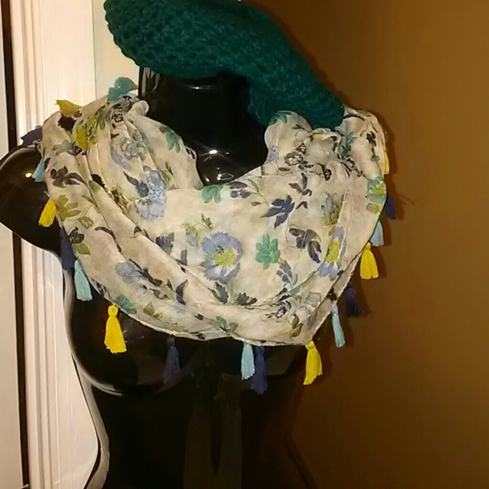 Beautiful tassel infinity scarve