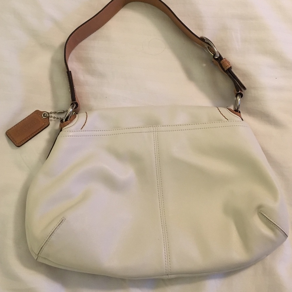 Coach purse - Picture 3 of 4